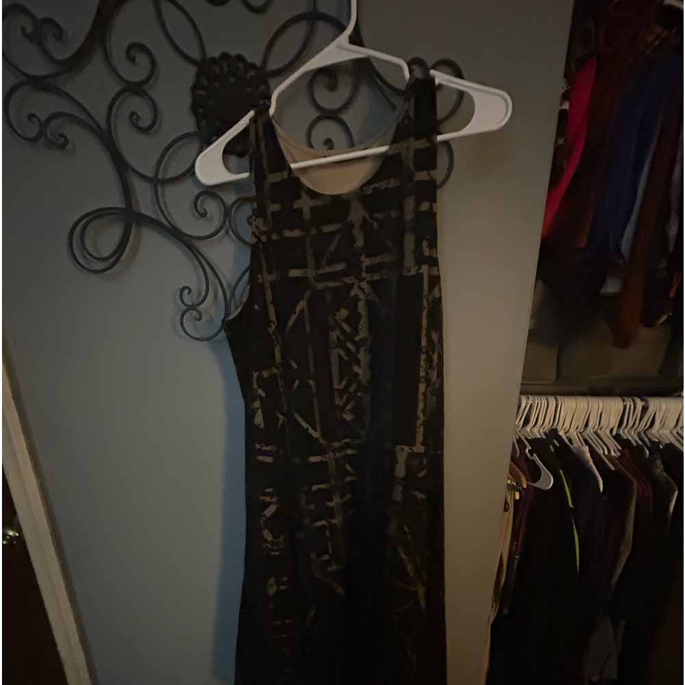 Women’s dress